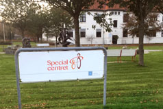 SpecialcenterSkilt328